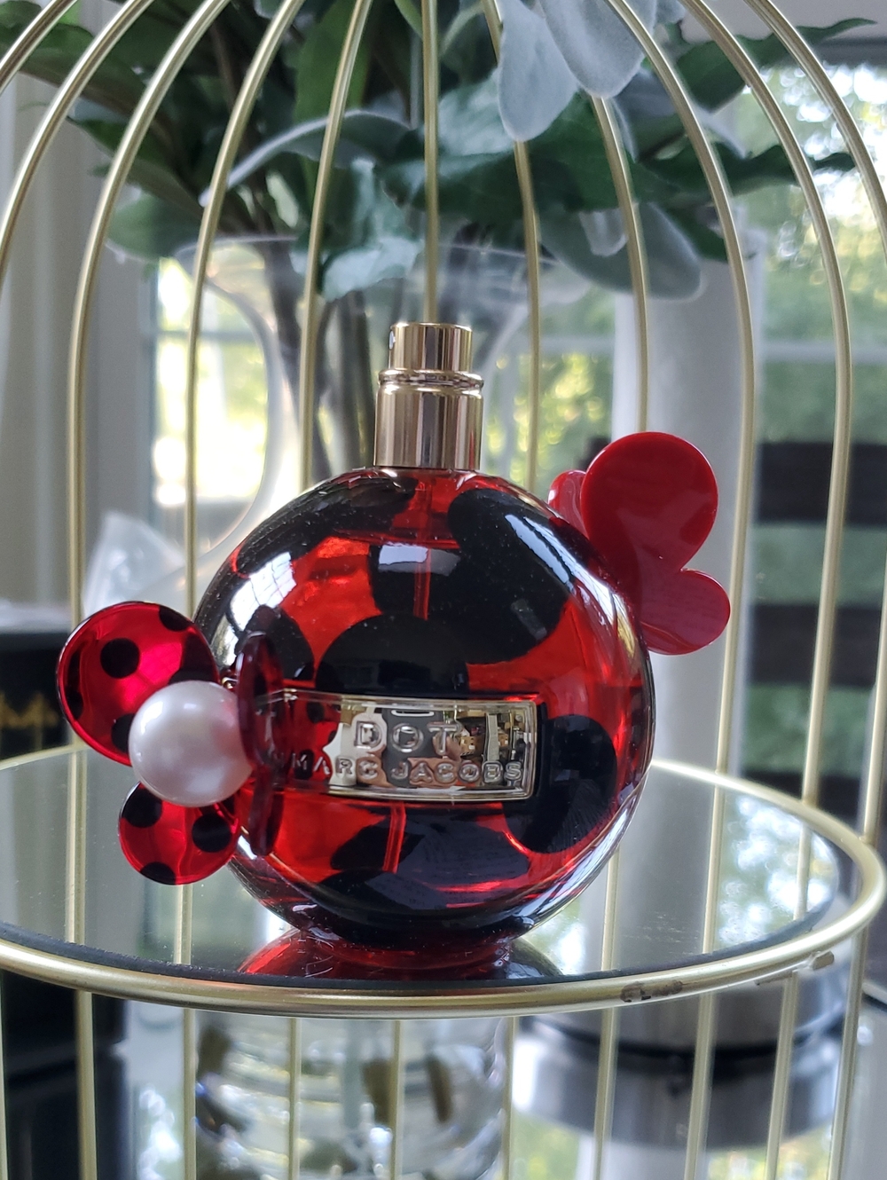 Marc Jacobs red and black DOT fragrance bottle with pearl bow NIB Tester